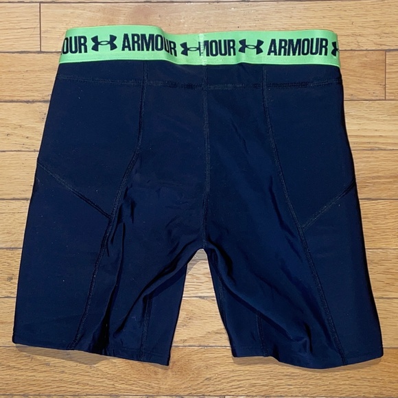 Brand New Under Armour Women’s Bike Shorts - Picture 2 of 5
